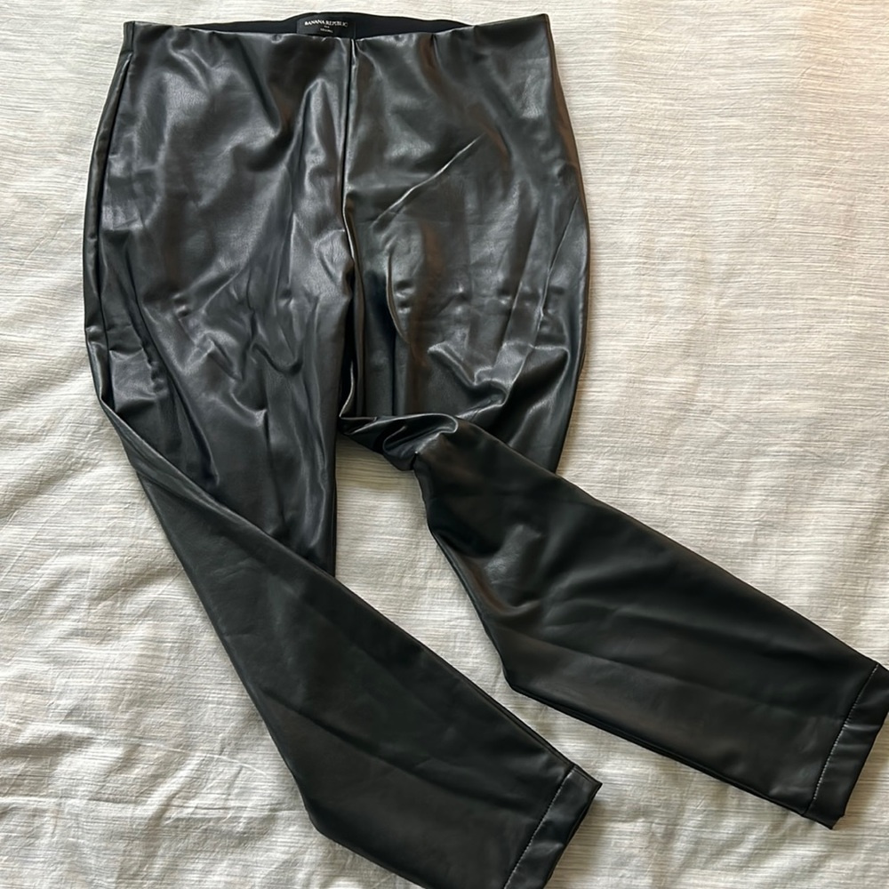 Black VEGAN LEATHER LEGGING